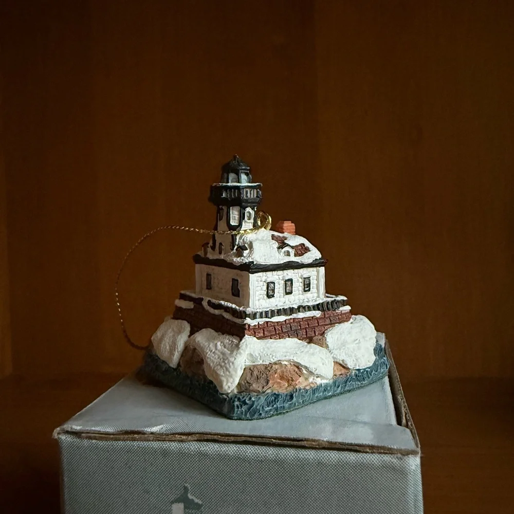 Harbour Lights Colchester Reef Vermont Christmas Ornament‎ '97 Mini Lighthouse